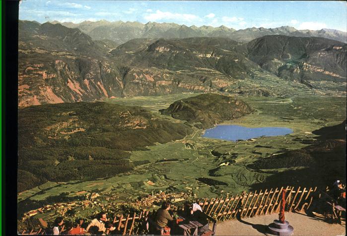 Kaltern Weinstrasse Tirol Blick vom Penegal gegen Dolomiten und Kalterersee