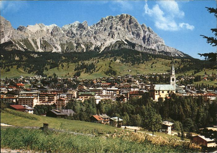 Cortina d Ampezzo Panorama e Dolomiti verso il Monte Cristallo