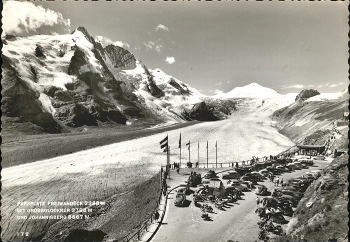 Heiligenblut Kaernten mit Parkplatz Freiwandeck u.Grossglockner