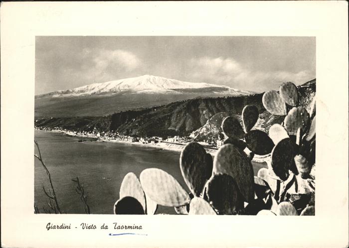 Giardini Naxos Visto da Taarmina