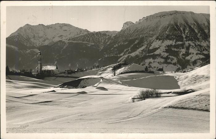 Pfronten Ostallgaeu Bayern mit Rossberg Aggenstein und Breitenstein