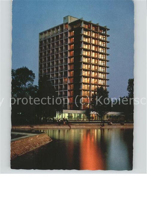 Siofok Europa Szallo Hotel bei Nacht