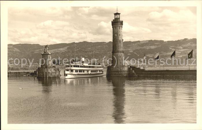 Leuchtturm Lighthouse Dampfer Lindau-Bodensee Hafeneinfahrt