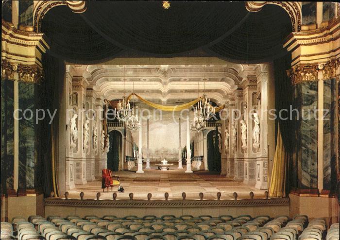 Theatergebaeude Rokoko Schloß Schwetzingen bei Heidelbe