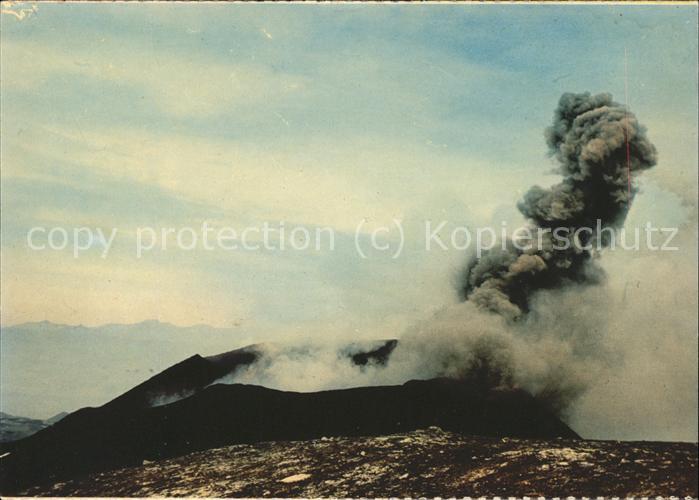 Vulkane Geysire Vulcans Geysers Vesuvio Napoli cono eruttivo