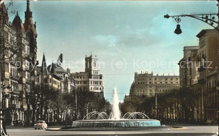 Barcelona Cataluna Surtidor del Paseo de Gracia
