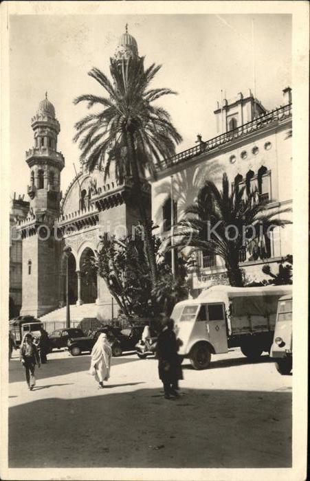 Alger Algerien La Cathedrale et le Palais du Gouverneu