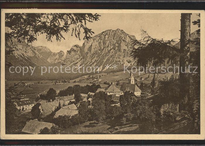 Tragoess Ortsansicht mit Kirche und Pribitz Hochschwab Gruppe