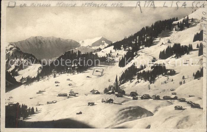 Mittelberg Kleinwalsertal mit Guentlespitze Allgaeuer Alpen