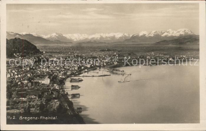 Bregenz Vorarlberg Panorama Rheintal mit Schweizer Bergen Bodensee Hafen