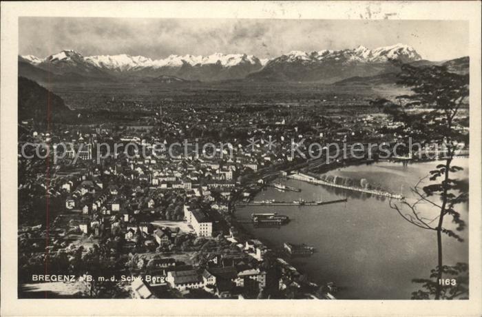 Bregenz Vorarlberg Panorama Rheintal mit Schweizer Bergen Bodensee Hafen