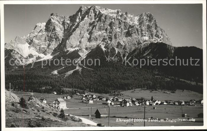 Ehrwald Tirol Gesamtansicht mit Zugspitzmassiv