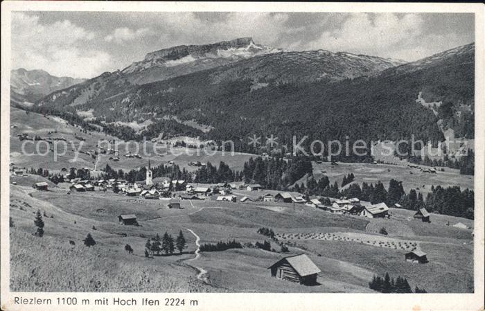 Riezlern Kleinwalsertal Vorarlberg Panorama mit Hoch Ifen