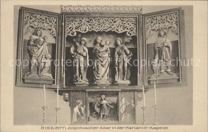 Riezlern Kleinwalsertal Vorarlberg Altgotischer Altar in der Mariahilf Kapelle