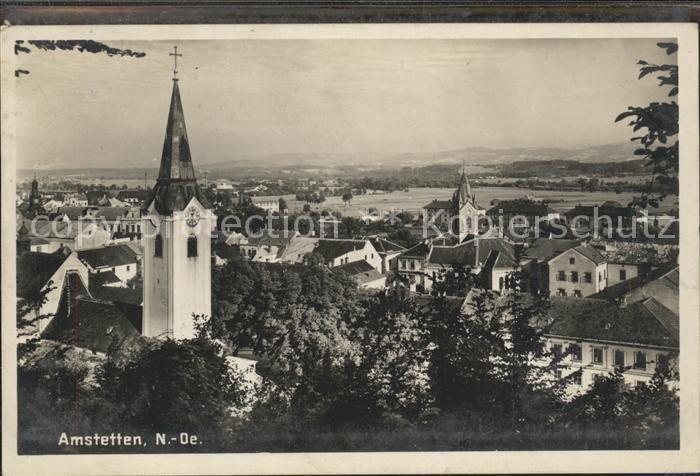 Amstetten Niederoesterreich Ortsblick mit Kirche