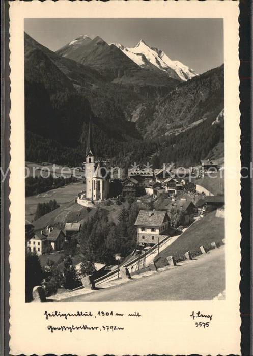 Heiligenblut Kaernten Ortsansicht mit Grossglockner