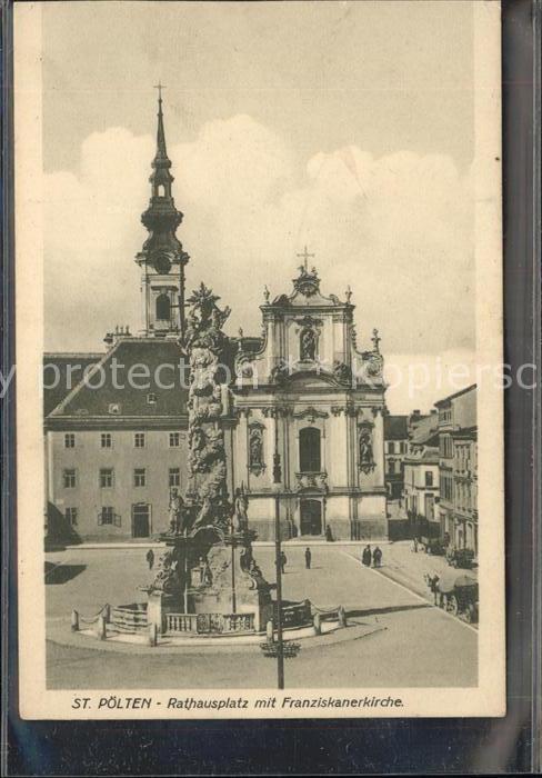 St Poelten Rathausplatz mit Franziskanerkirche