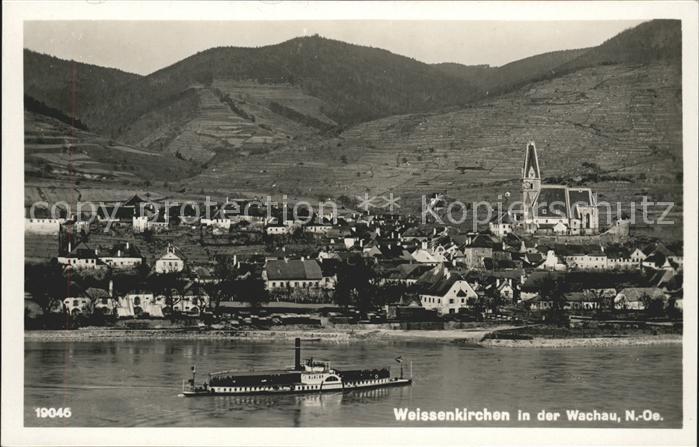 Weissenkirchen Wachau Ortsansicht mit Donau und Dampfschiff