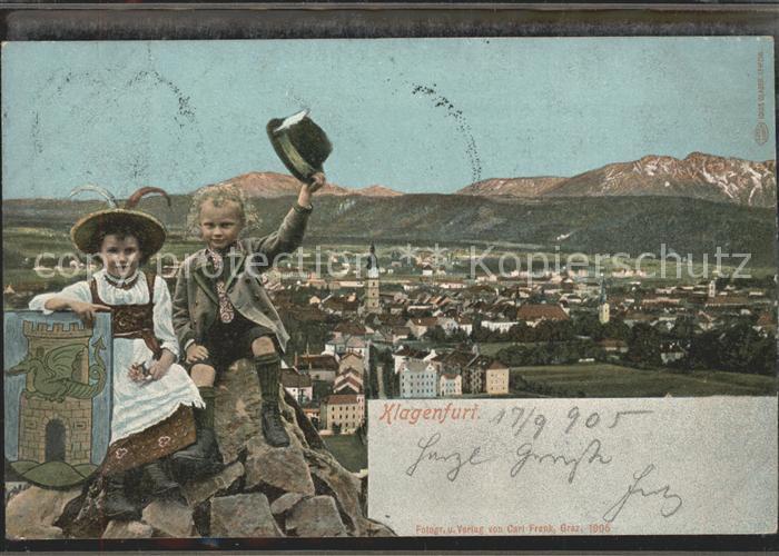 Klagenfurt Woerthersee Totalansicht mit Trachtenkindern