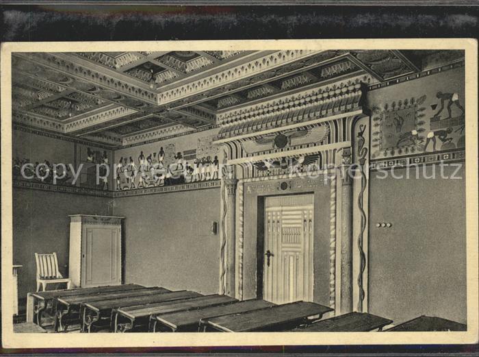 Berndorf Niederoesterreich Volks und Hauptschule Lehrzimmer ägypti