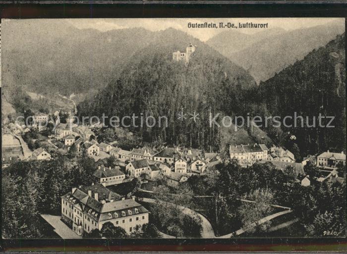 Gutenstein Niederoesterreich Ortsblick mit Ruine Gutenstein