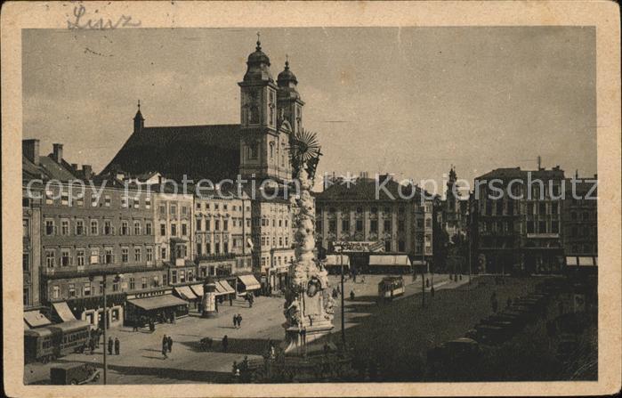 Linz Donau AH Platz Hauptplatz mit Dreifaltigkeitssaeule Dom