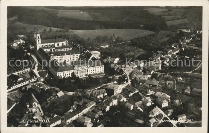 Sankt Florian Ortsansicht mit Stift St. Florian Baroc