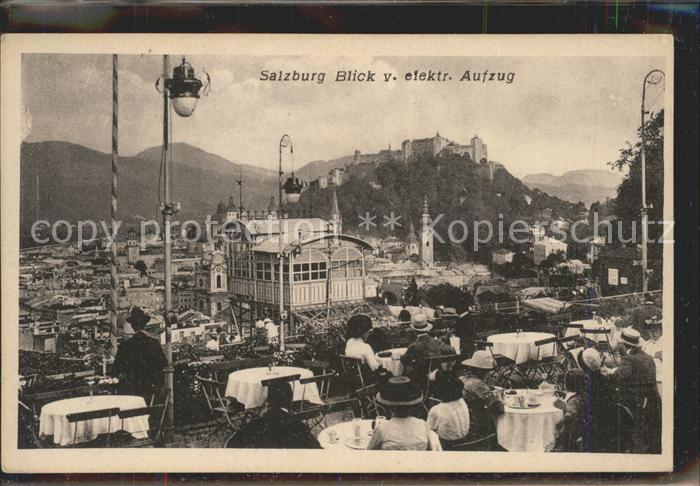 Salzburg Oesterreich Blick vom elektr Aufzug