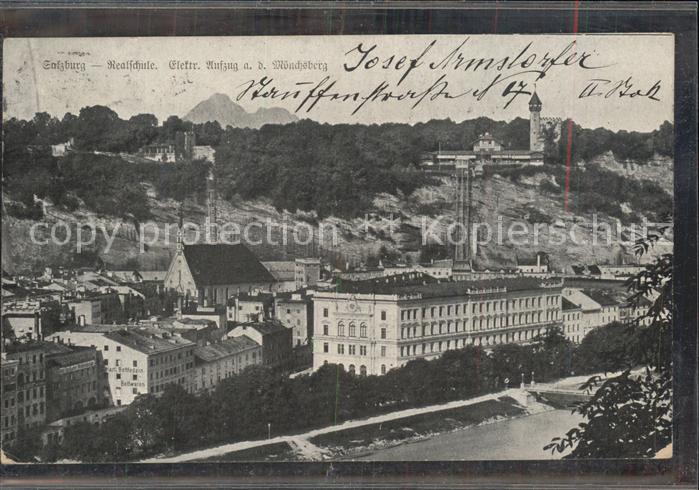 Salzburg Oesterreich Realschule Elektr Aufzug auf den Moenchsberg
