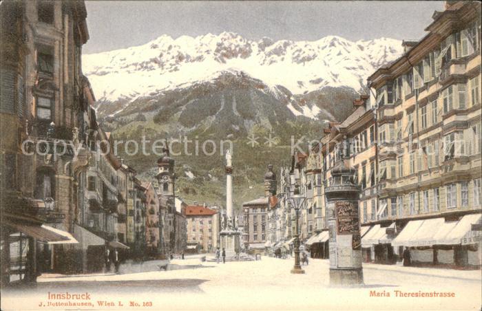 Innsbruck Maria Theresienstrasse Saeulen Alpen