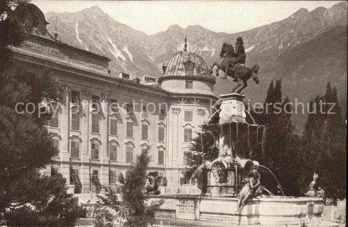 Innsbruck leopoldsbrunnen mit Hofkirche