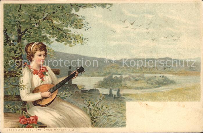 Mandoline Frau Rosen