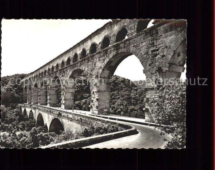 Bruecken Bauwerke Pont du Gard Aqueduc romain römische Aq