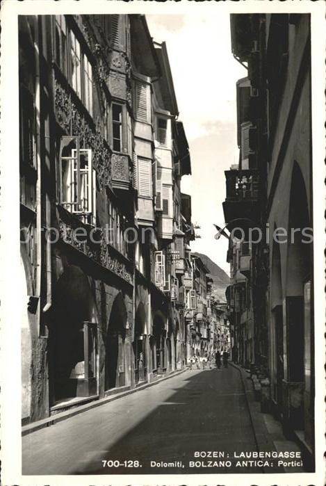 Bozen Suedtirol Laubengasse