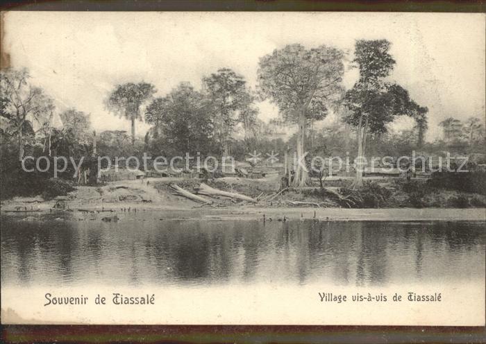 Elfenbeinkueste Cote d Ivoire Village vis-a-vis de Tiassale