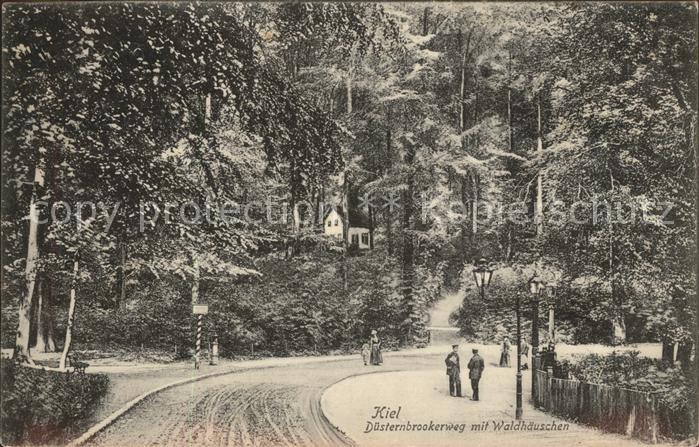 KIEL  CITY Duesternbrookerweg mit Waldhaeuschen