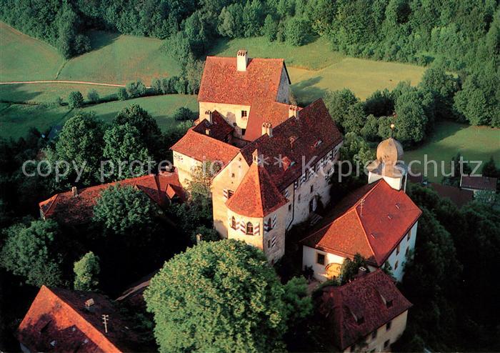 Egloffstein Burg Naturpark Fraenkische Schweiz Fliegeraufnahme