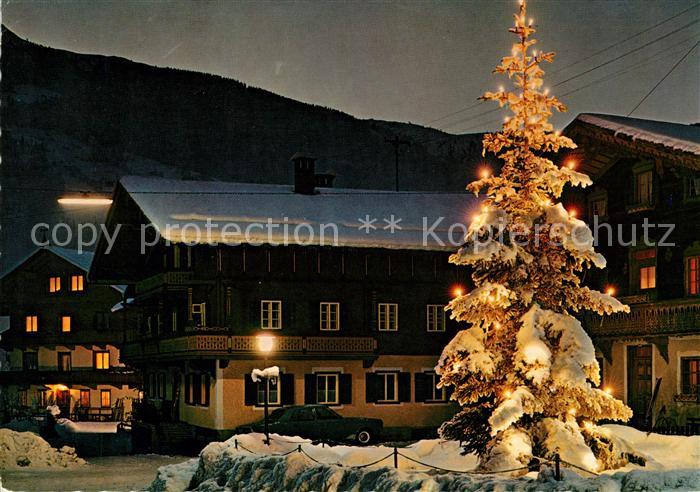 Stumm Zillertal Christbaum Nachtaufnahme