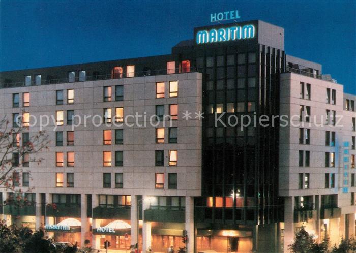 Nuernberg Hotel Maritim Nachtaufnahme
