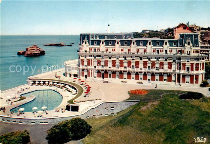 Biarritz Pyrenees Atlantiques Hotel du Palais et la piscine