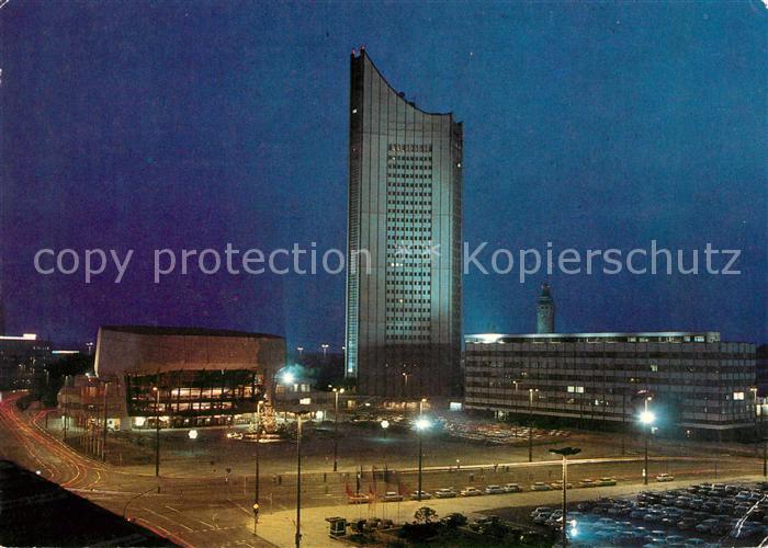 LEIPZIG Sachsen Karl Marx Platz bei Nacht