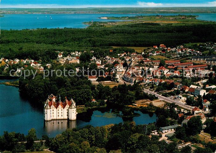 Gluecksburg Ostseebad Fliegeraufnahme mit Schloss