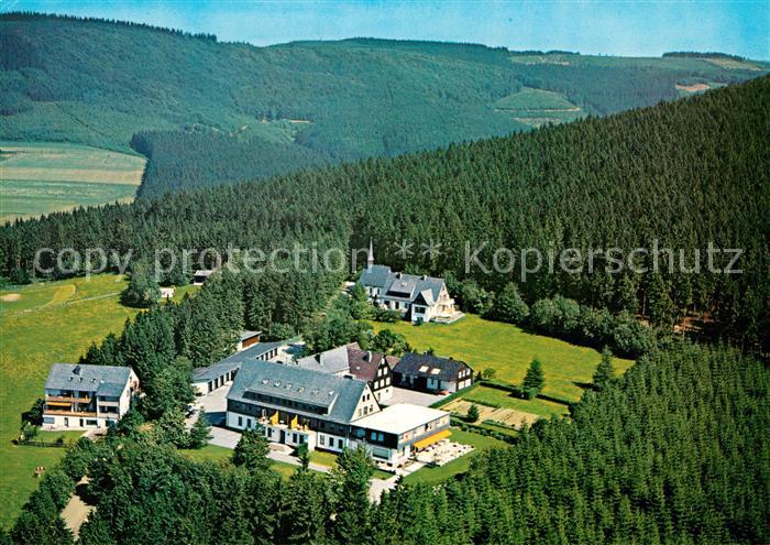 Schmallenberg Fliegeraufnahme Berghotel Hoher Knochen