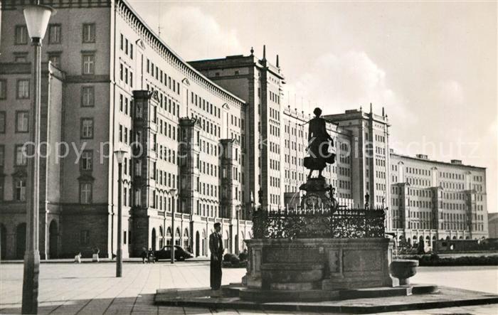 LEIPZIG Sachsen Rossplatz mit Maegdebrunnen