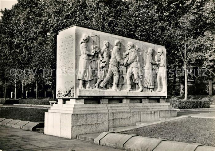 Treptow Berlin Sowjetisches Ehrenmal