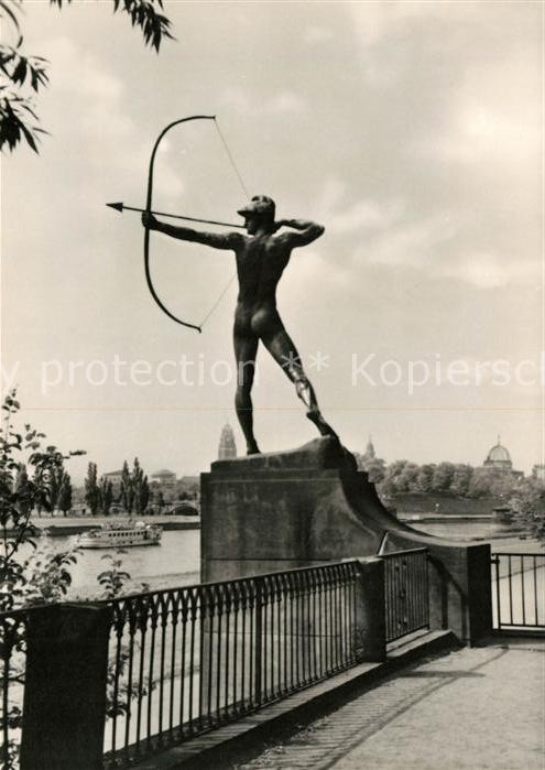 DRESDEN Elbe Der Bogenschuetze