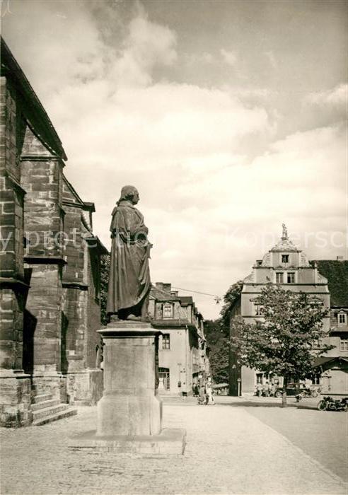 Weimar Thueringen Herderdenkmal mit Herderplatz