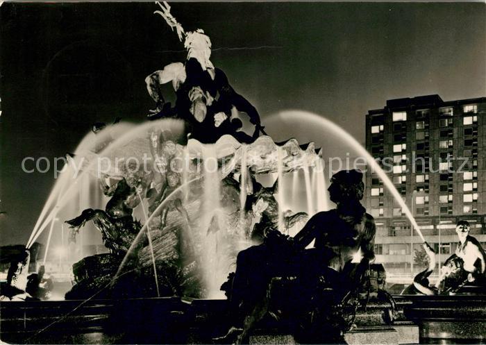 BERLIN CITY Neptun Brunnen