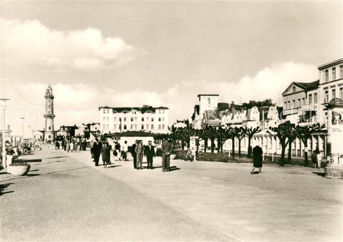 Warnemuende Ostseebad Strandpromenade Leuchtturm