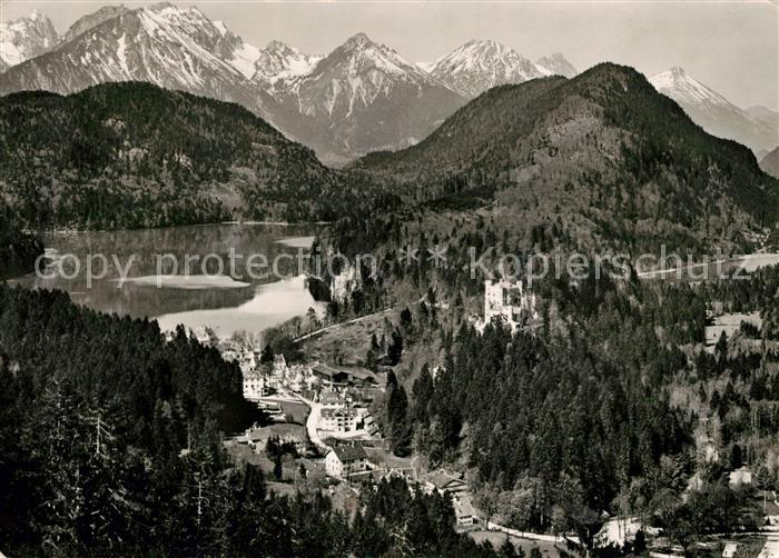Hohenschwangau Schloss Hohenschwangau mit Alpsee